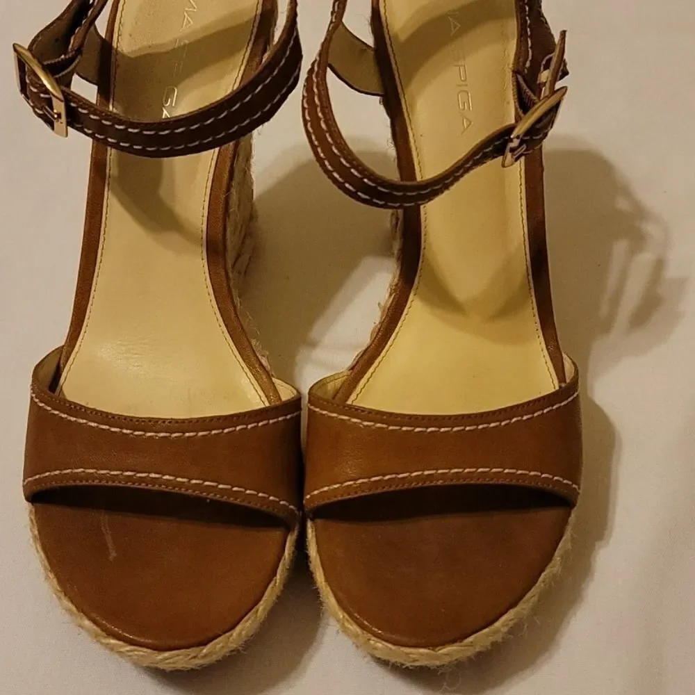 Vía‎ espiga espadrilles wedges size 8. 5
